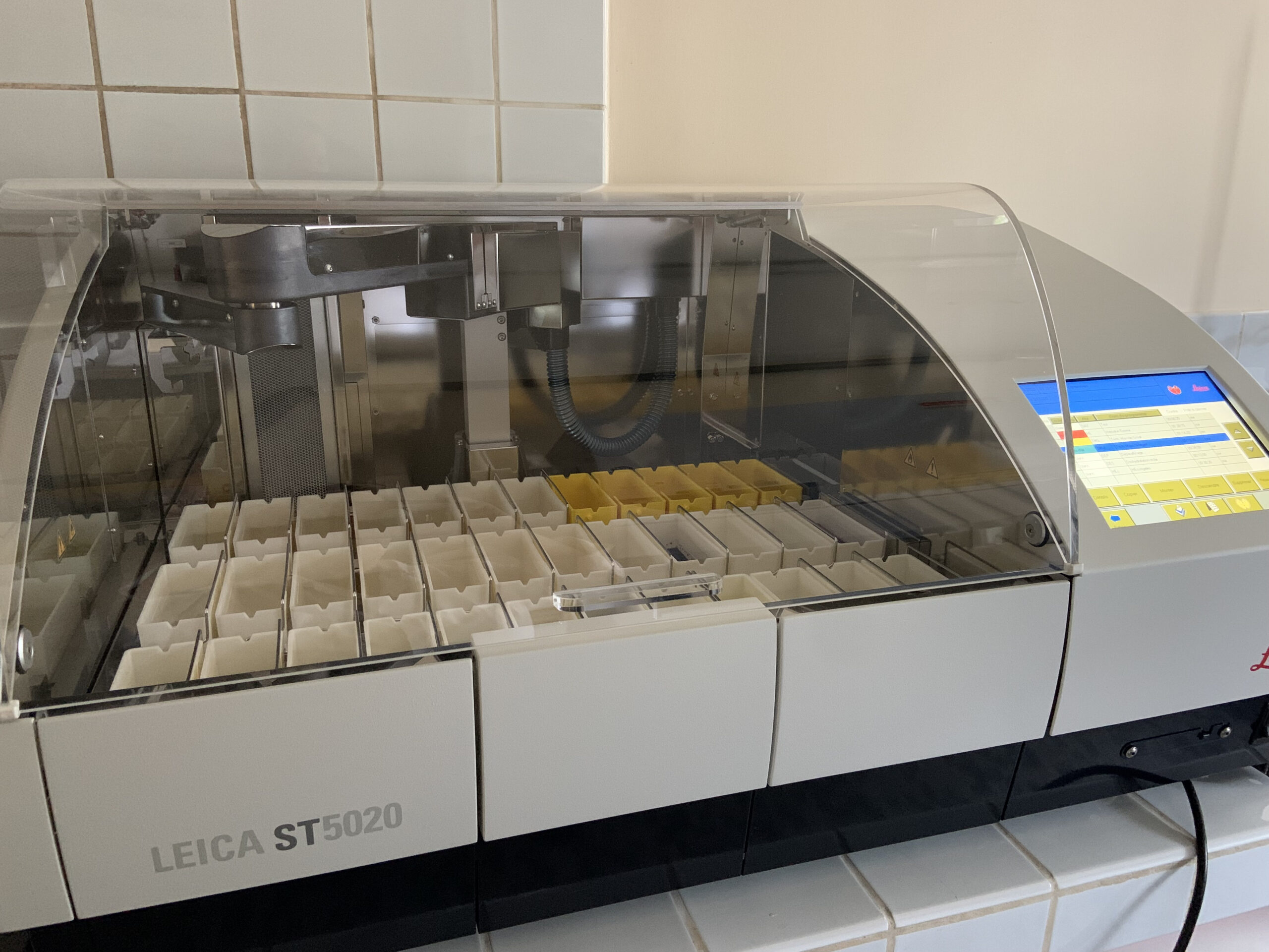 Automate de coloration ST5020 Leica