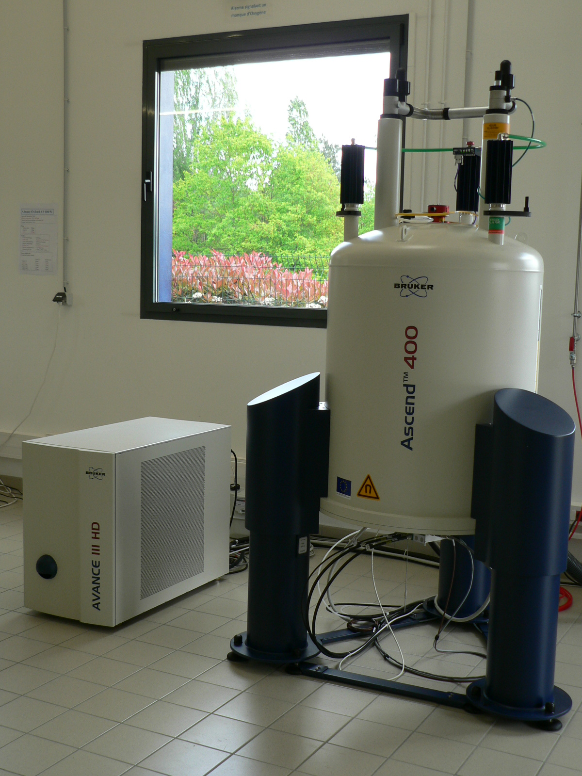 400MHz Nanobay-HD BRUKER